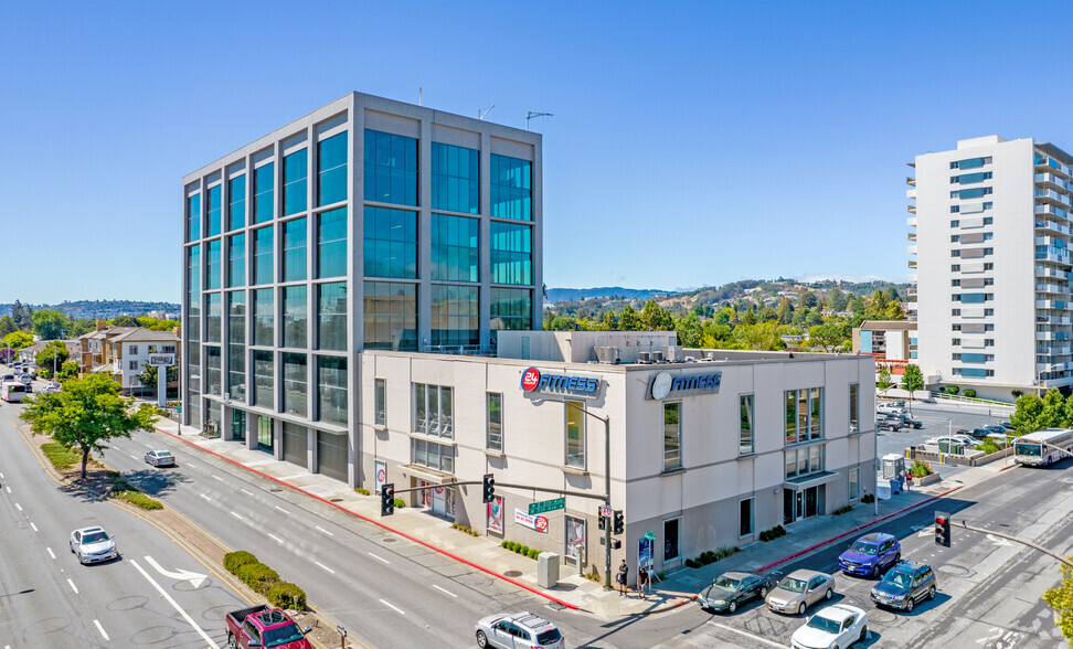 520 S El Camino Real, San Mateo, CA à louer - Photo du bâtiment - Image 1 de 4