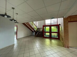 5 Impasse Des Marais, Créteil for lease Lobby- Image 2 of 5