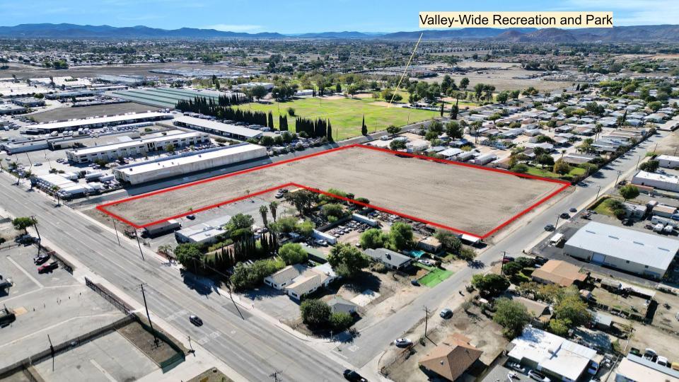 1060 State St, San Jacinto, CA for sale - Aerial - Image 3 of 21