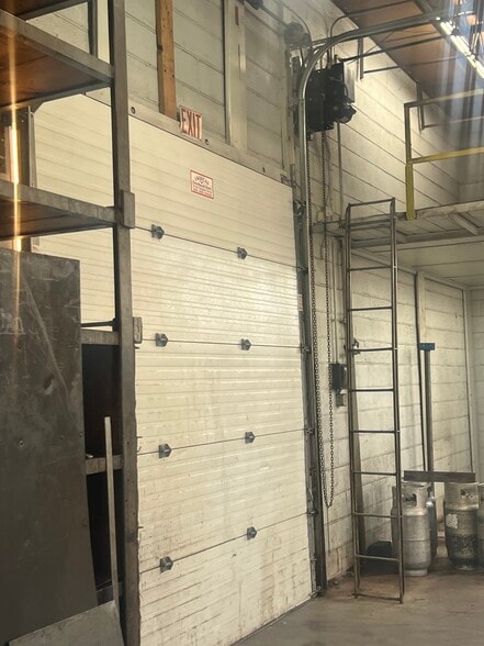 3500-3504 River Road portefeuille de 2 propriétés à vendre sur LoopNet.ca - Photo du bâtiment - Image 3 de 38