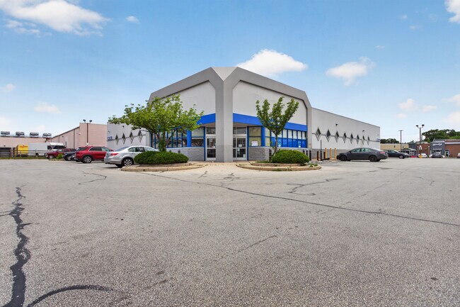 More details for 5627-5699 Chestnut St, Philadelphia, PA - Retail for Lease