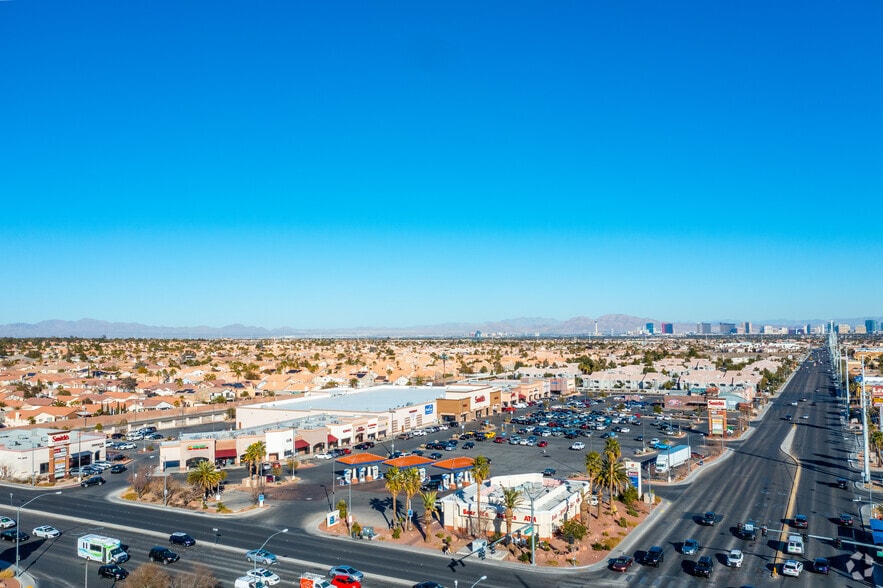 9340-9360 W Flamingo Rd, Las Vegas, NV à louer - Photo du bâtiment - Image 3 de 3