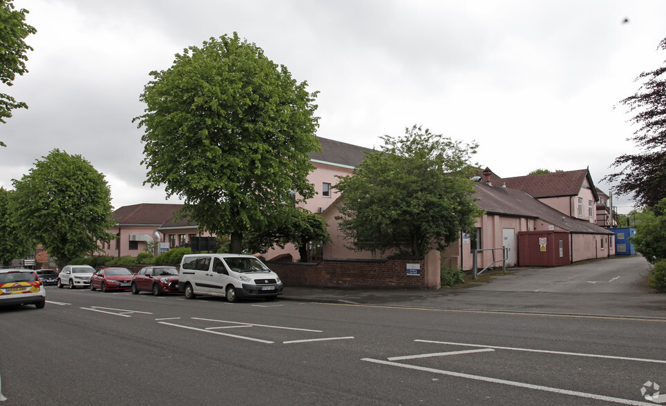 Heanor Rd, Ilkeston à louer - Photo du bâtiment - Image 2 de 10