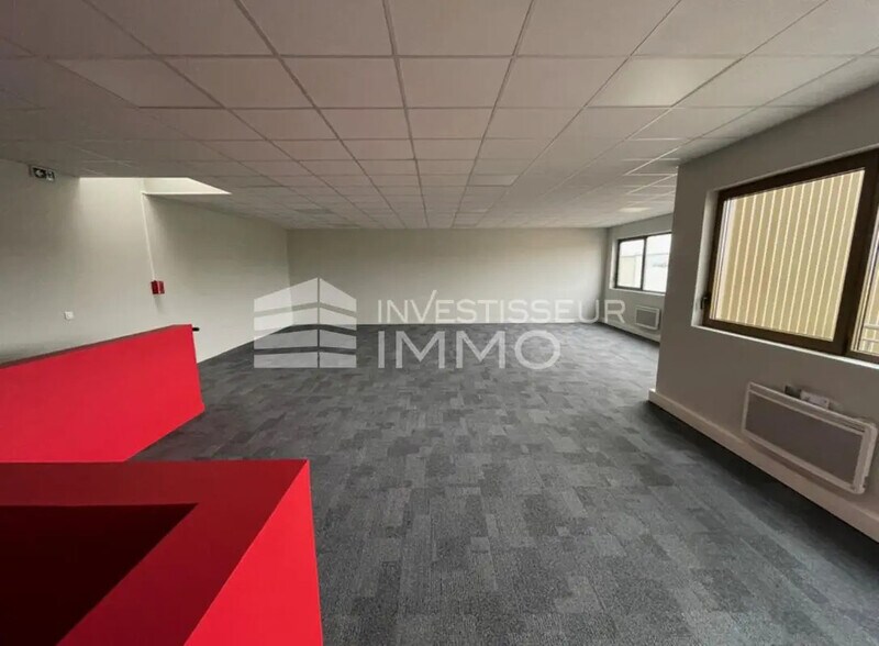 Local d'activités dans Marines à vendre - Photo intérieure - Image 3 de 5