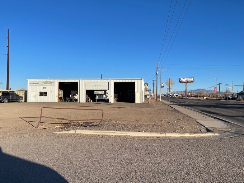 700 N Gold Ave, Deming, NM à vendre - Photo du bâtiment - Image 3 de 36