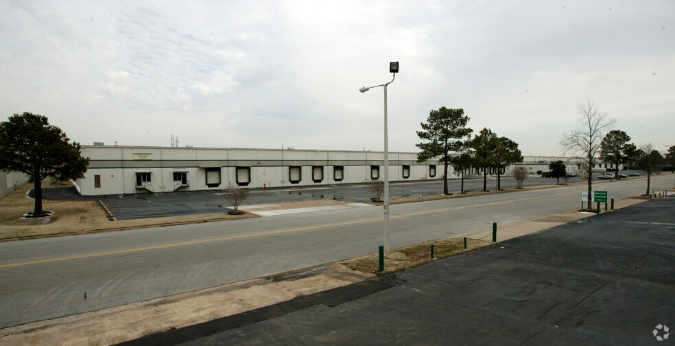 3920-3970 Delp St, Memphis, TN for lease - Building Photo - Image 2 of 4