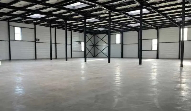 Flex in Colombier-Saugnieu for lease - Interior Photo - Image 3 of 6