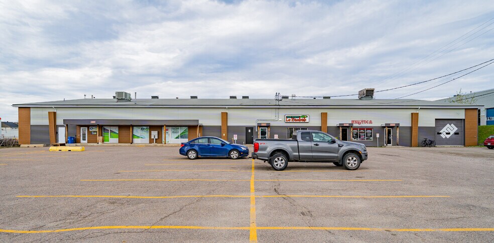 763 Rue D'alma, Chicoutimi, QC à vendre - Photo du bâtiment - Image 3 de 3