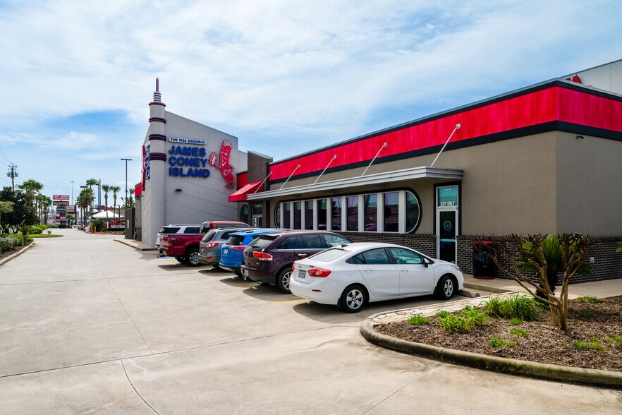 20730-20814 Gulf Fwy, Webster, TX à louer - Photo du bâtiment - Image 3 de 11