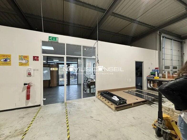 Flex dans Montrabé à louer - Photo du bâtiment - Image 2 de 6