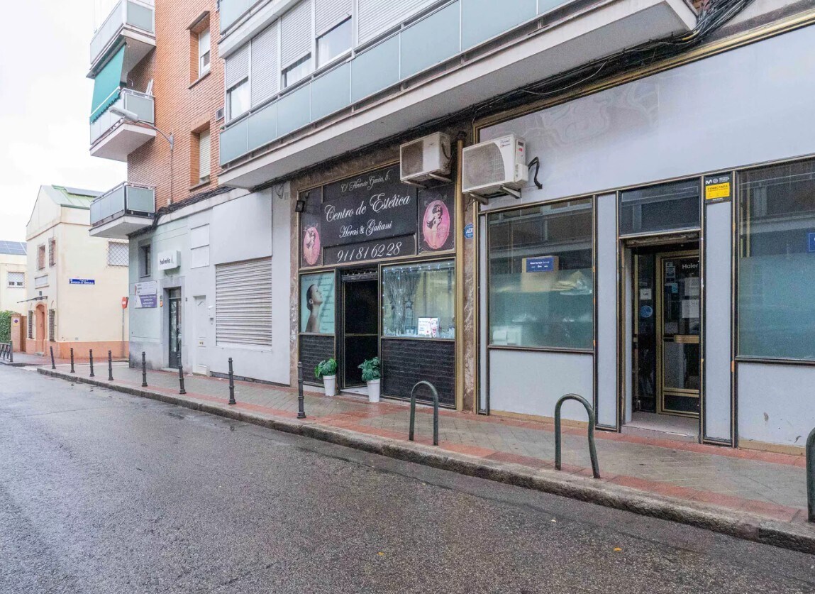 Madrid, MAD 28027 - Unit 1 -  - Interior Photo - Image 1 of 1