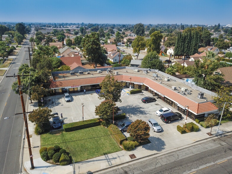 551 E Francisquito Ave, West Covina, CA for lease - Primary Photo - Image 1 of 8