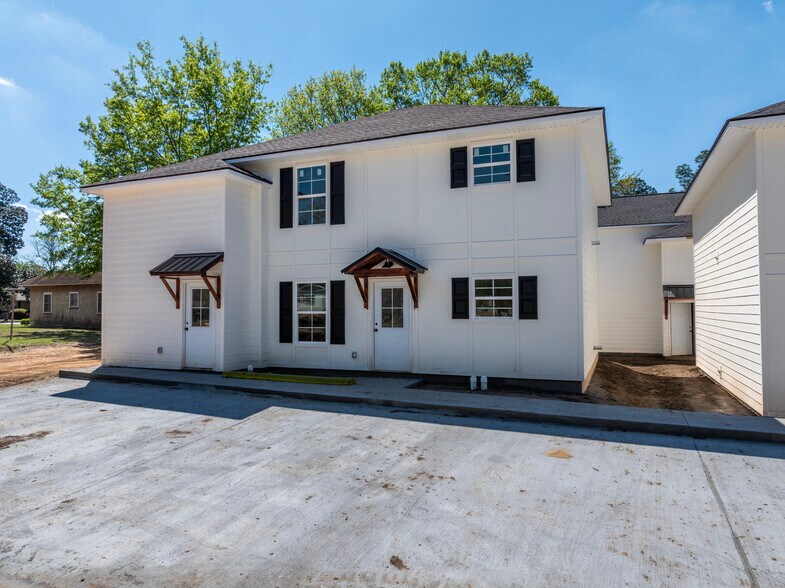 414 6th E st, Tifton, GA à vendre - Photo du bâtiment - Image 3 de 25