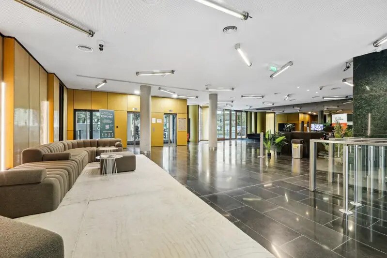 1 Cours De L'Ile Seguin, Boulogne-Billancourt for lease - Lobby - Image 3 of 13