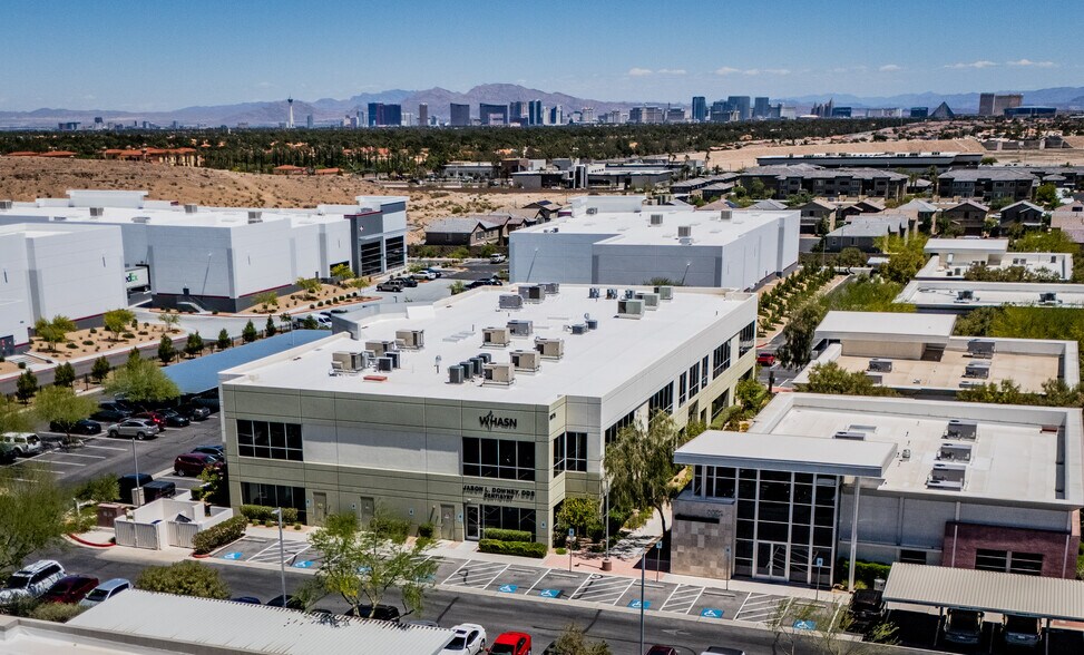 8876 Spanish Ridge Ave, Las Vegas, NV à vendre - Photo du bâtiment - Image 2 de 93