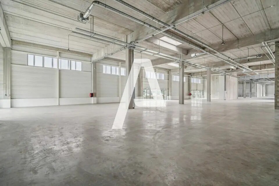 Flex in Vitry-sur-Seine for lease Interior Photo- Image 1 of 6