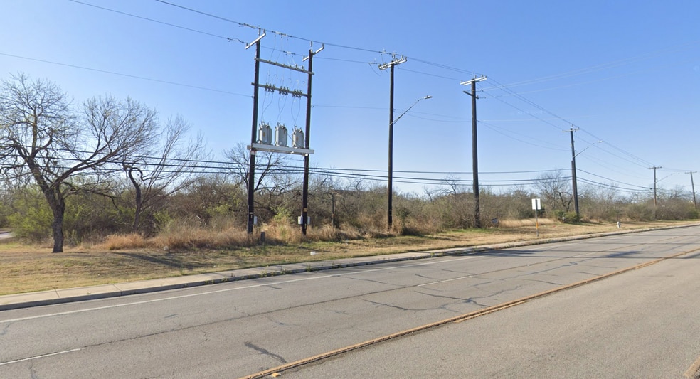 6325 Old Pearsall rd, San Antonio, TX à vendre - Photo du bâtiment - Image 2 de 5