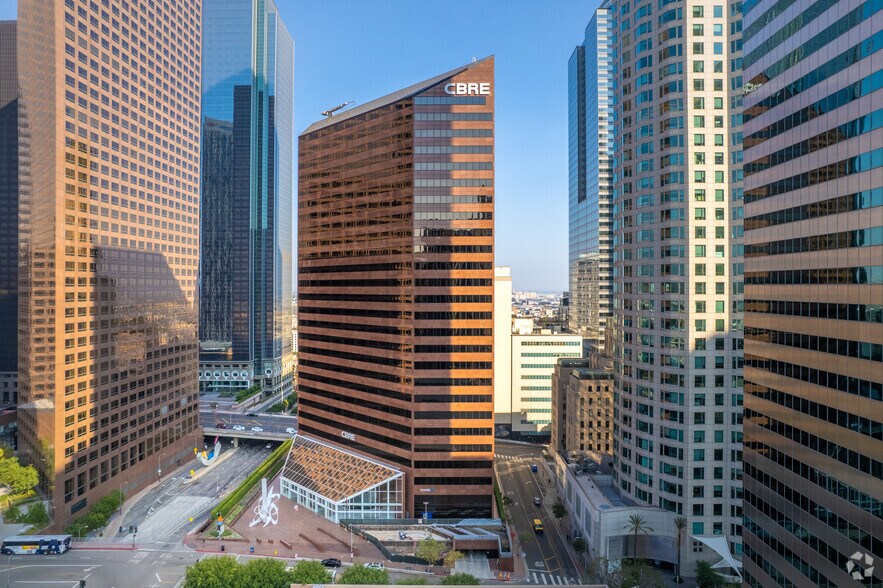 400 S Hope St, Los Angeles, CA à louer - Photo du bâtiment - Image 2 de 18