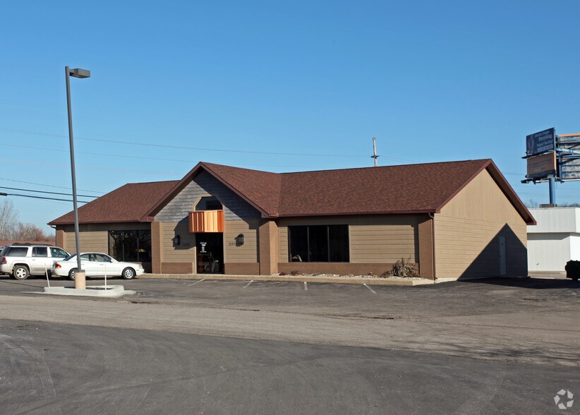 2932-2934 Frontage Rd, Warsaw, IN à vendre - Photo du bâtiment - Image 2 de 4