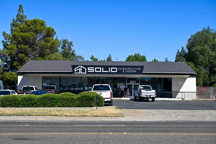 5201 Auburn Blvd, Sacramento, CA for sale - Building Photo - Image 2 of 28
