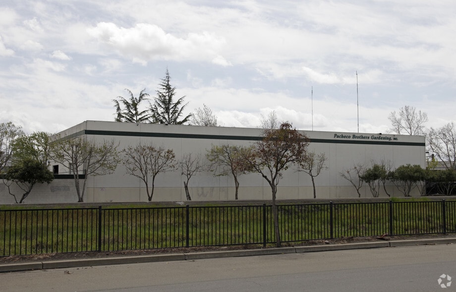 795 Sandoval Way, Hayward, CA for lease - Building Photo - Image 2 of 24