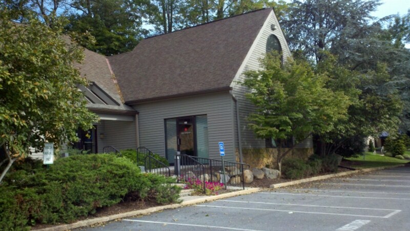 882 S Matlack St, West Chester, PA à louer - Photo du bâtiment - Image 2 de 5