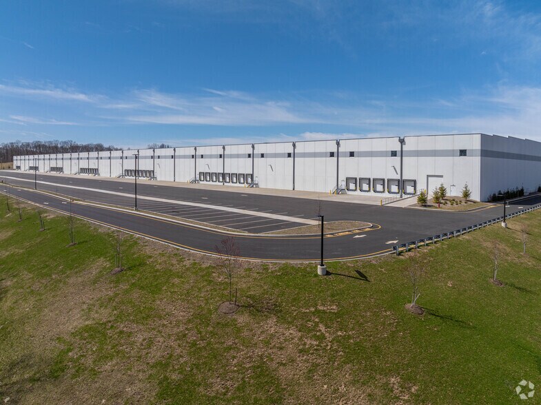 1879 Route 46, Landing, NJ à louer - Photo du bâtiment - Image 3 de 8