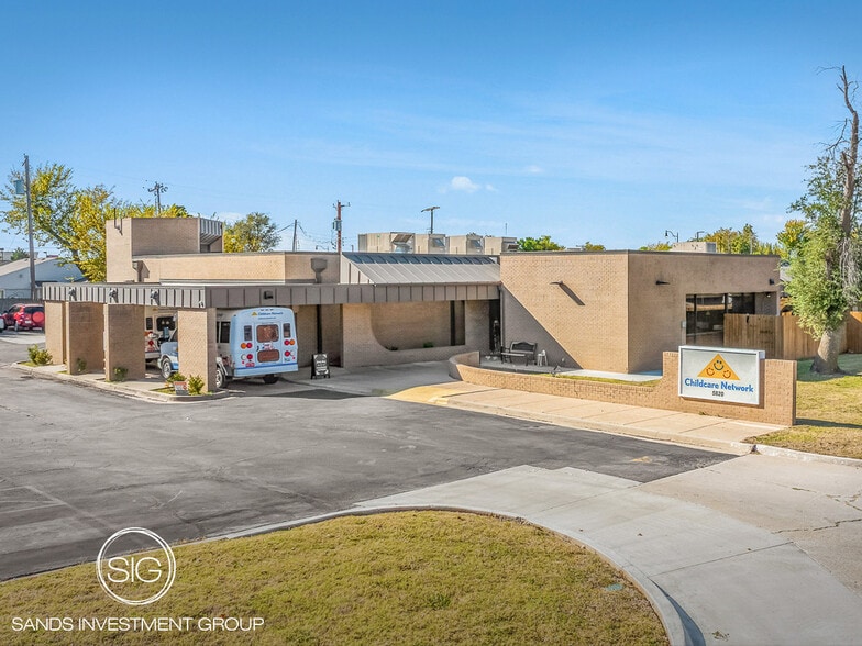 5820 NW 41st St, Warr Acres, OK for sale - Building Photo - Image 1 of 5