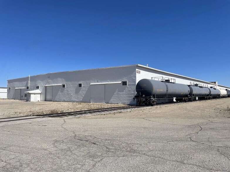 1398 L Ave, Tooele, UT à louer - Photo du bâtiment - Image 2 de 9