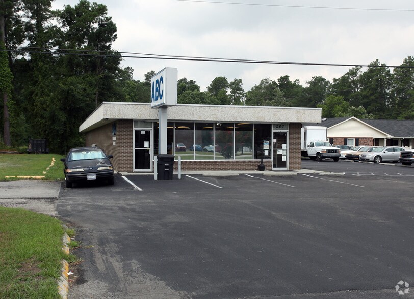 207 Us-117 Hwy S, Burgaw, NC à louer - Photo du bâtiment - Image 2 de 2