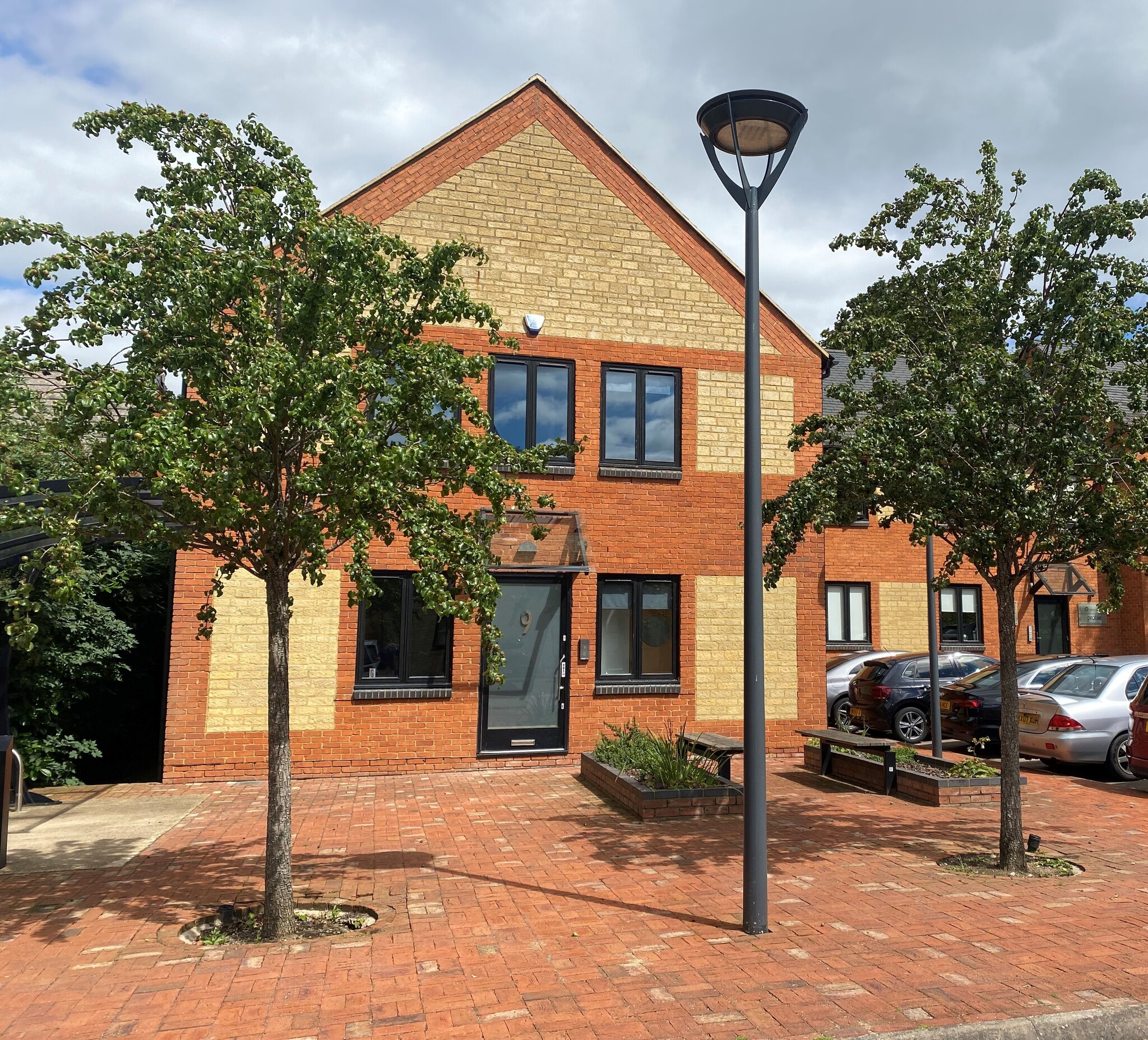 3-7 Canon Harnett Ct, Milton Keynes for lease Building Photo- Image 1 of 3