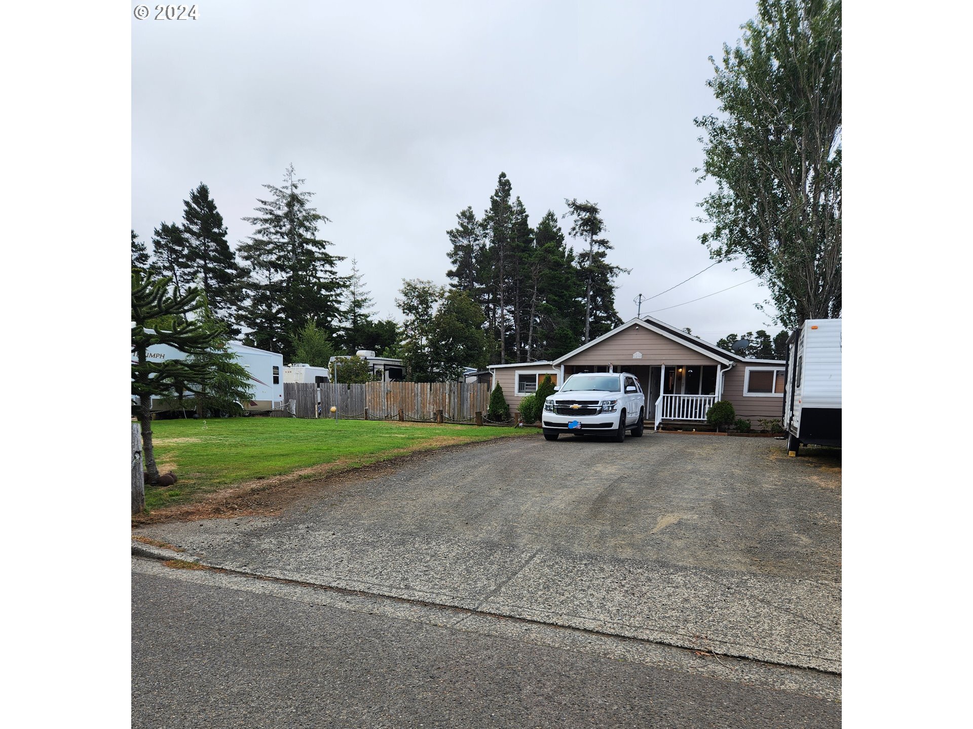 1890 37th St, Florence, OR for sale Primary Photo- Image 1 of 4