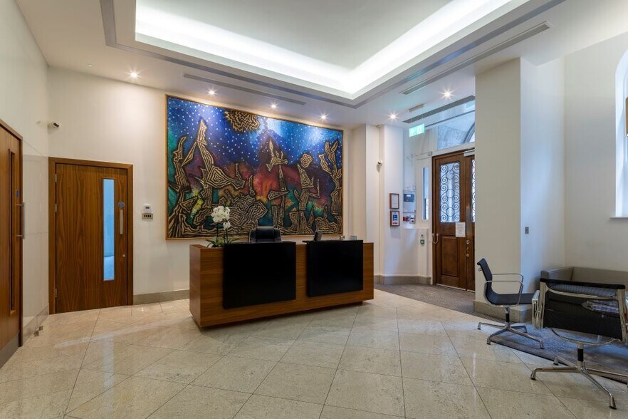 78 Brook St, Londres à louer - Photo du bâtiment - Image 3 de 4