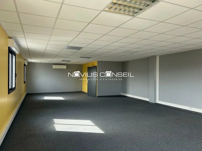 Bureau dans Quint-Fonsegrives à louer - Photo du bâtiment - Image 2 de 4