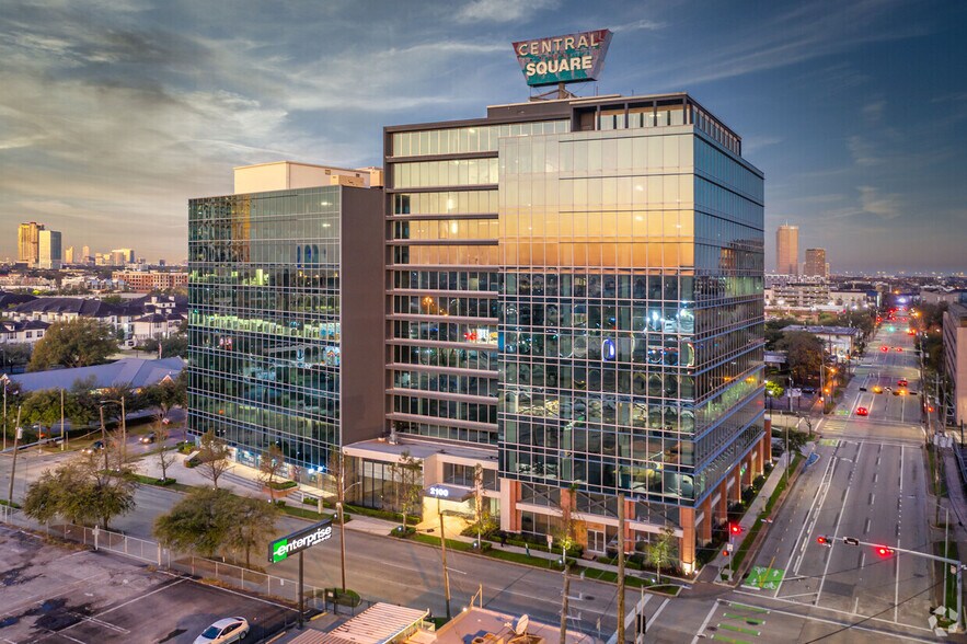 2100 Travis St, Houston, TX à louer - Photo du bâtiment - Image 1 de 37