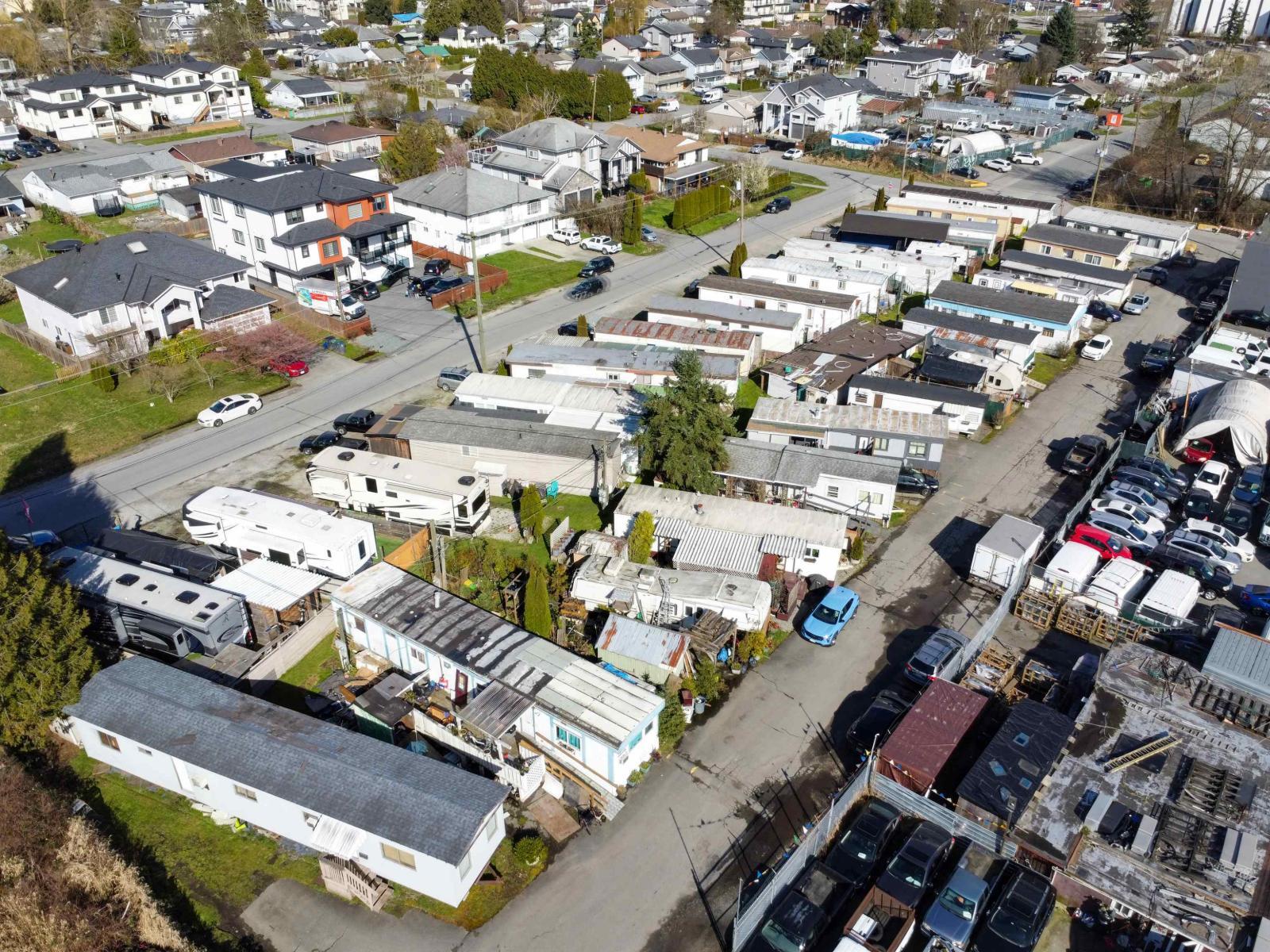 12662 112A Ave, Surrey, BC for sale Primary Photo- Image 1 of 2