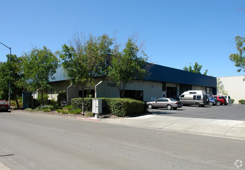 1319 Central Ave, Santa Rosa, CA for lease - Building Photo - Image 2 of 2