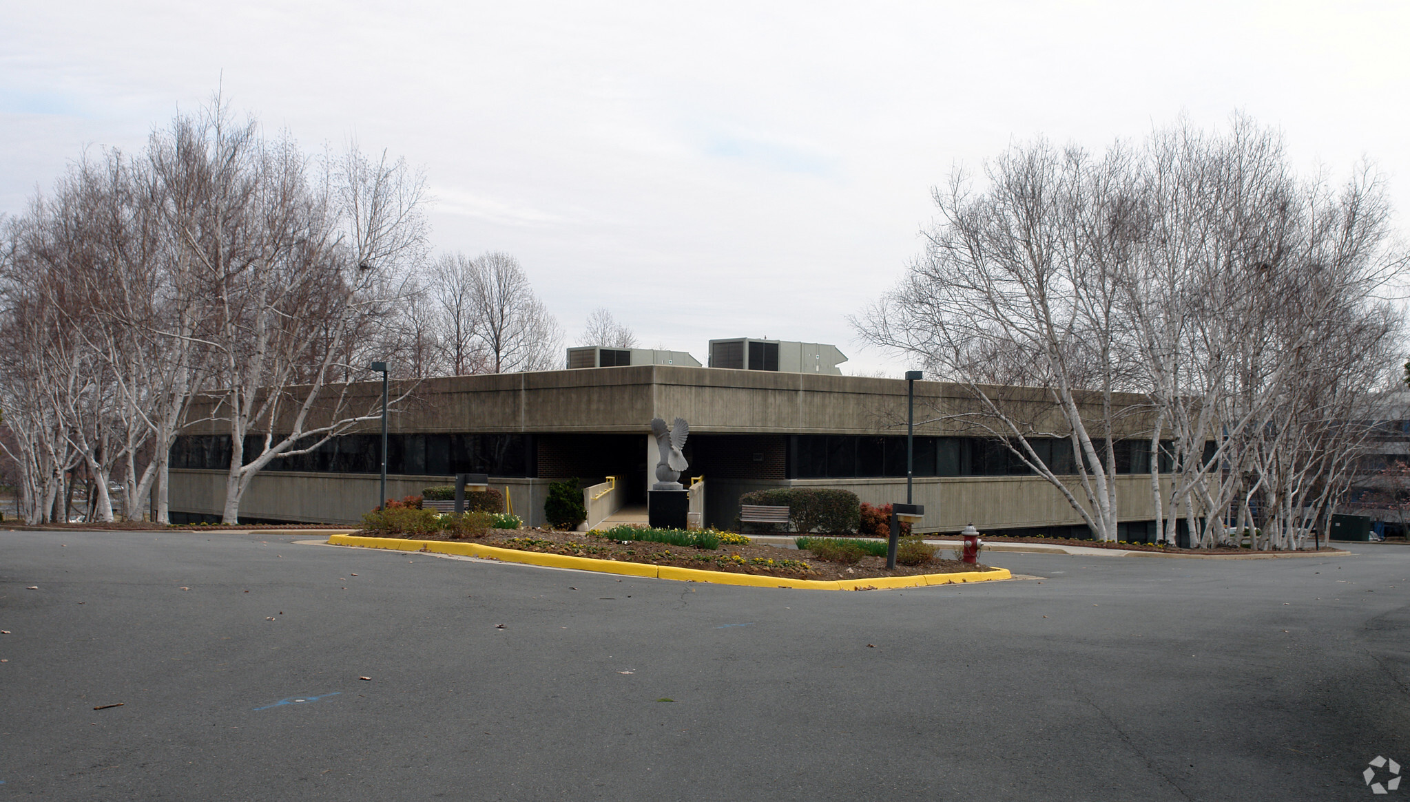 1941 Roland Clarke Plz, Reston, VA for sale Primary Photo- Image 1 of 1