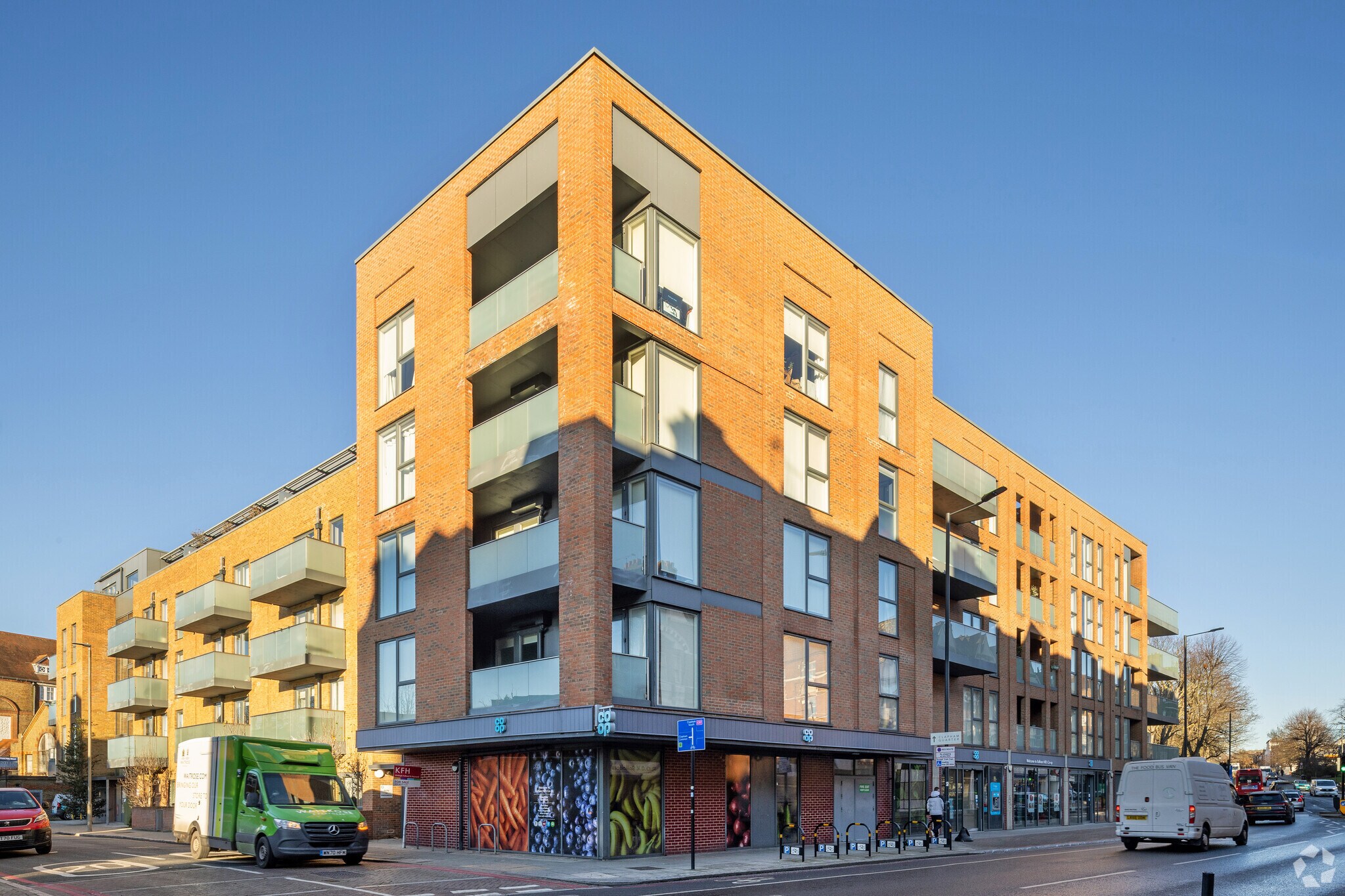 40 Balham Hl, Londres à vendre Photo principale- Image 1 de 1