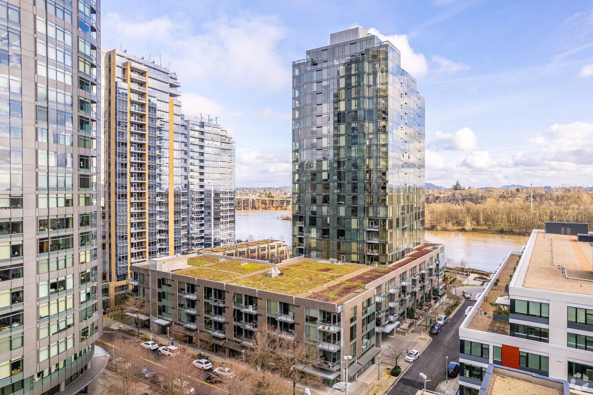 841 S Gaines St, Portland, OR à louer Photo du bâtiment- Image 1 de 5