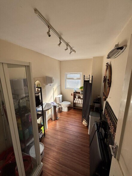 22 Francis St, Leicester à louer - Photo du bâtiment - Image 3 de 8