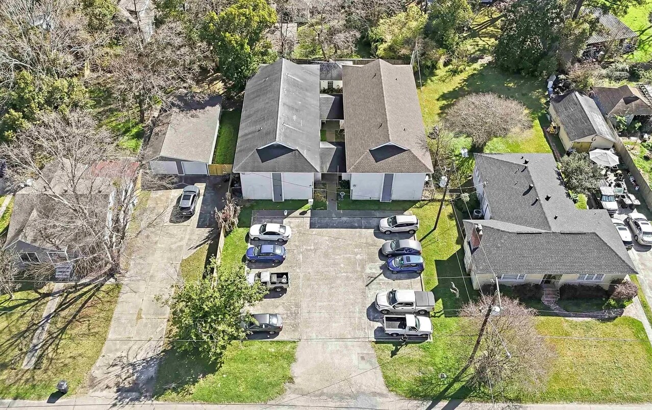 317 East Dr, Baton Rouge, LA à vendre Photo principale- Image 1 de 6