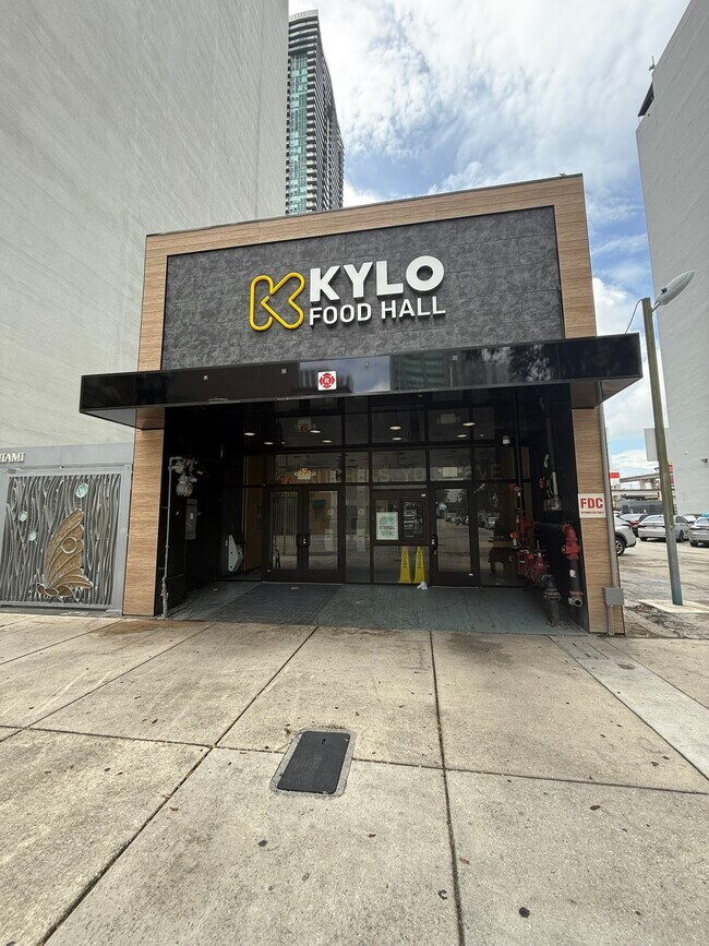 Plus de détails pour 50 W Flagler St, Miami, FL - Commerce de détail à louer