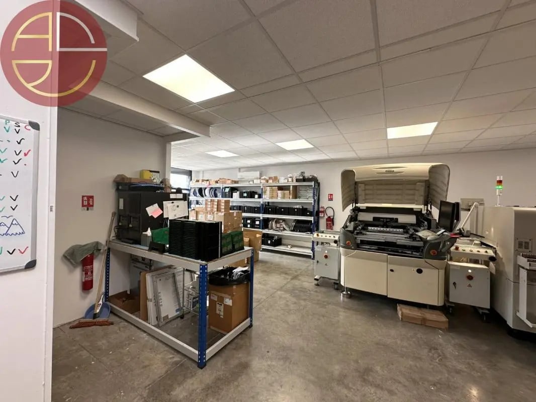 Industrial in Montrabé for lease Interior Photo- Image 1 of 5