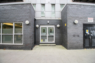 6 Southgate Rd, London LND - Commercial Real Estate