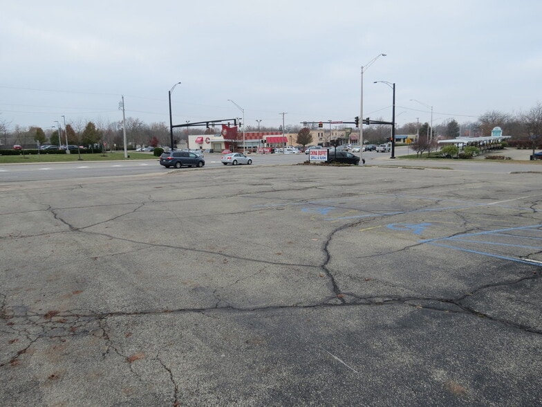 2900 Wilmington Pike, Dayton, OH à louer - Photo du bâtiment - Image 2 de 18