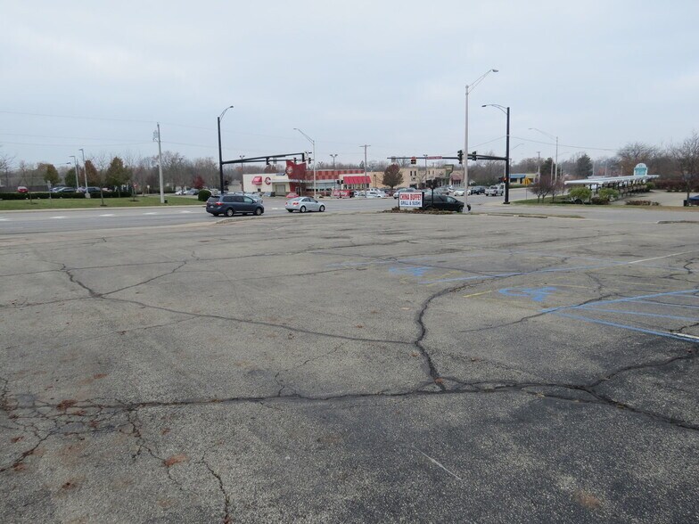 2900 Wilmington Pike, Dayton, OH à louer - Photo du bâtiment - Image 2 de 18