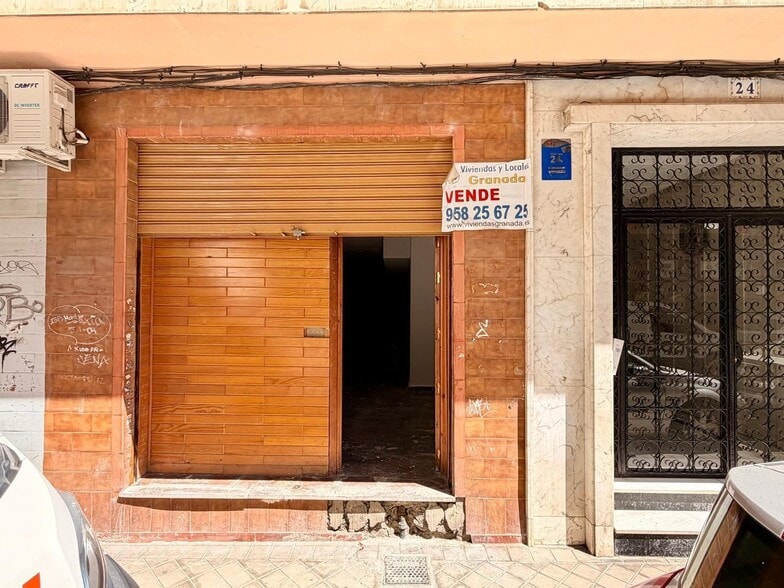 Calle Del Conde De, 24, Granada, Granada for sale - Building Photo - Image 2 of 11