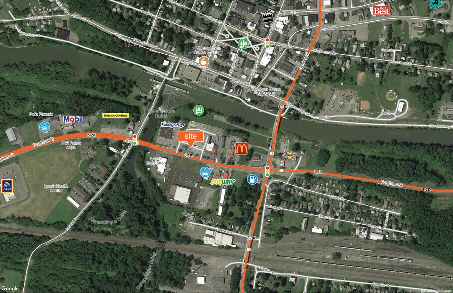 16 Forgham St, Lyons, NY à vendre - Photo du bâtiment - Image 3 de 3