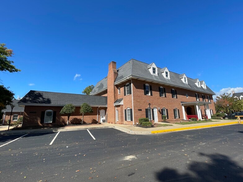 11355 Pembrooke Sq, Waldorf, MD à vendre - Photo du bâtiment - Image 2 de 12